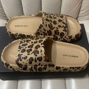Kenneth Cole New York Mello Eva Slide, size 7, Natural leopard, NIB, NWT